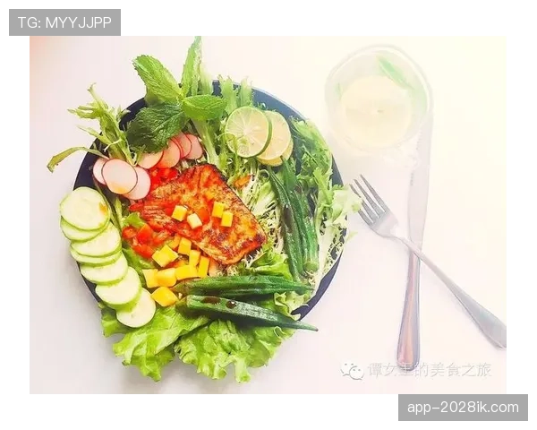 安洗莹训练完直接啃鸡腿？这自律人设崩得我手里的沙拉都不香了