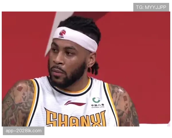 掌敏洁赛前啃鸡腿，教练气到摔战术板